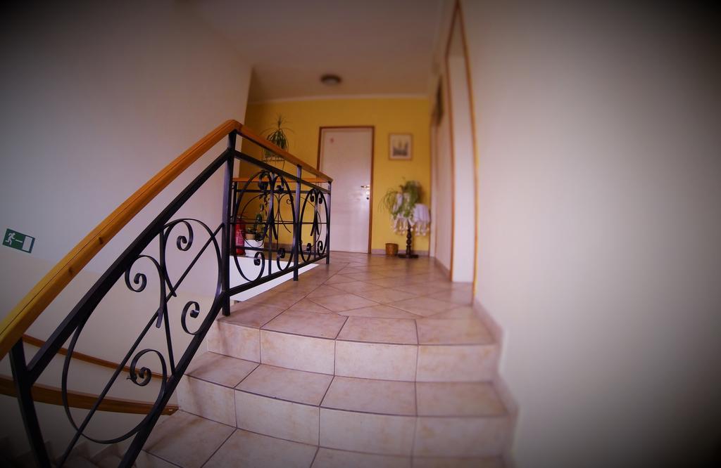 B&B Villa Evandjelina Sremska Kamenica Bagian luar foto