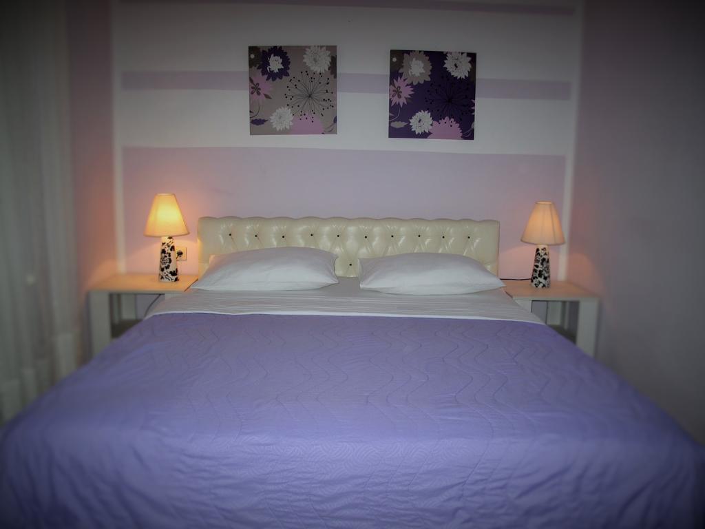 B&B Villa Evandjelina Sremska Kamenica Bagian luar foto